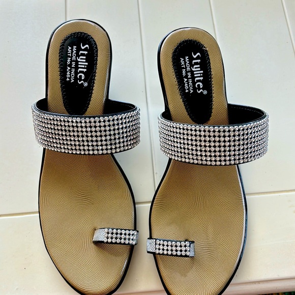 Like new sparkly heels. 2” heels. Very light weight. Worn only a couple of times - Picture 1 of 4